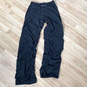 😊 4 for 25$ 😊 Ivivva Dance Studio Pants - Girls 12